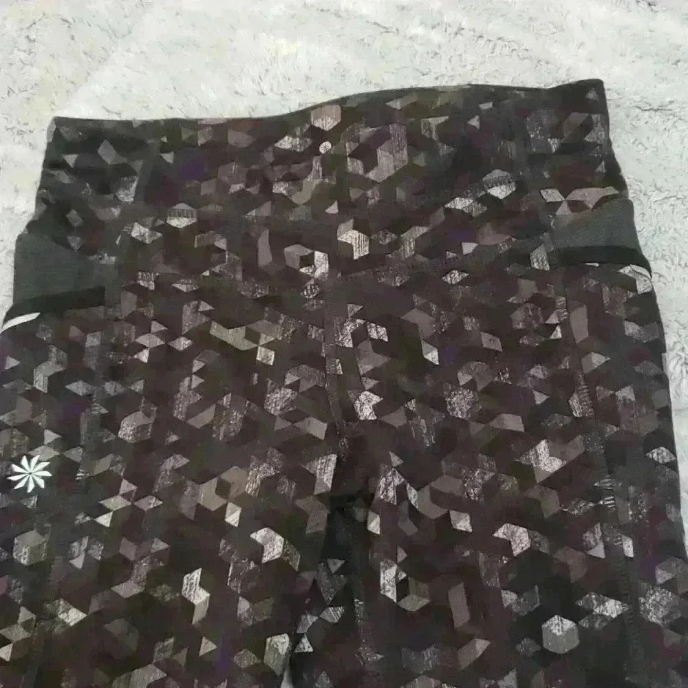 Athleta Geometric pattern Leggins - Picture 2 of 6